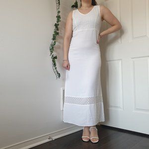 VINTAGE MODA INTERNATIONAL WHITE MAXI DRESS